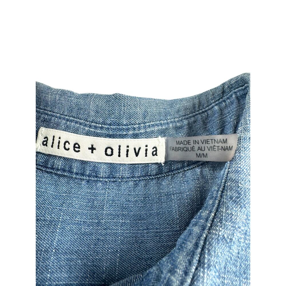 Alice & Olivia Anisa Sleeveless Flowy Tunic Top M Chambray Blue Hi-Lo Button Up - Picture 4 of 8